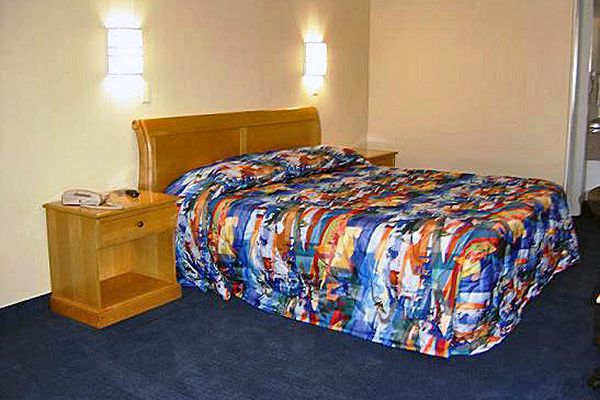KNIGHTS INN MANSFIELD (Mansfield)